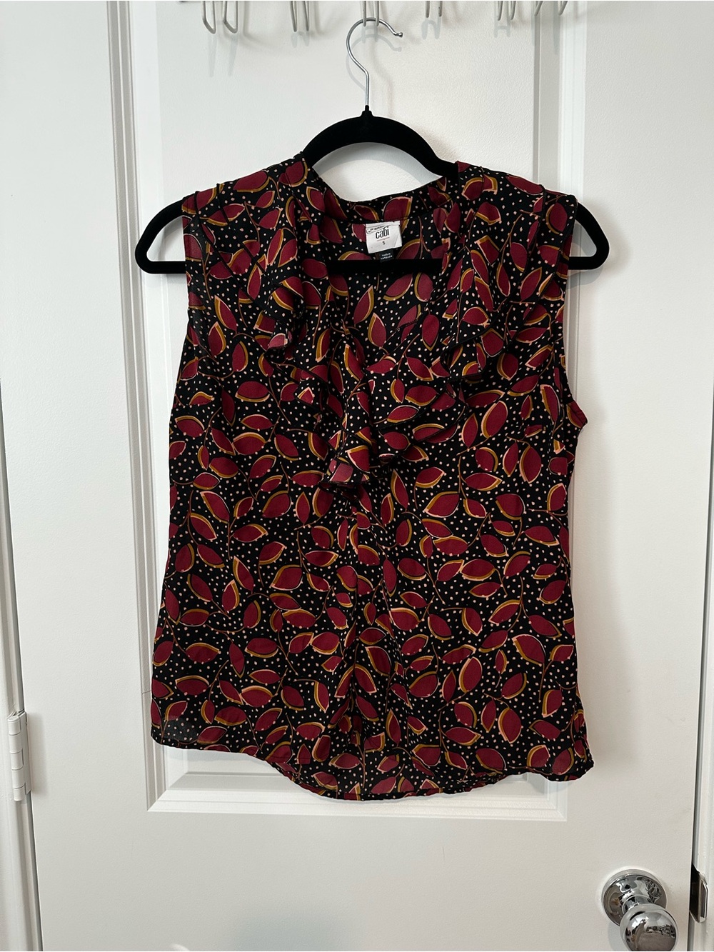 Cabi Sleeveless leaf and polka dot pattern blouse